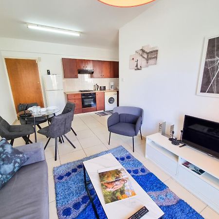 Seaside Heaven Apartment With Pool Larnaca Buitenkant foto