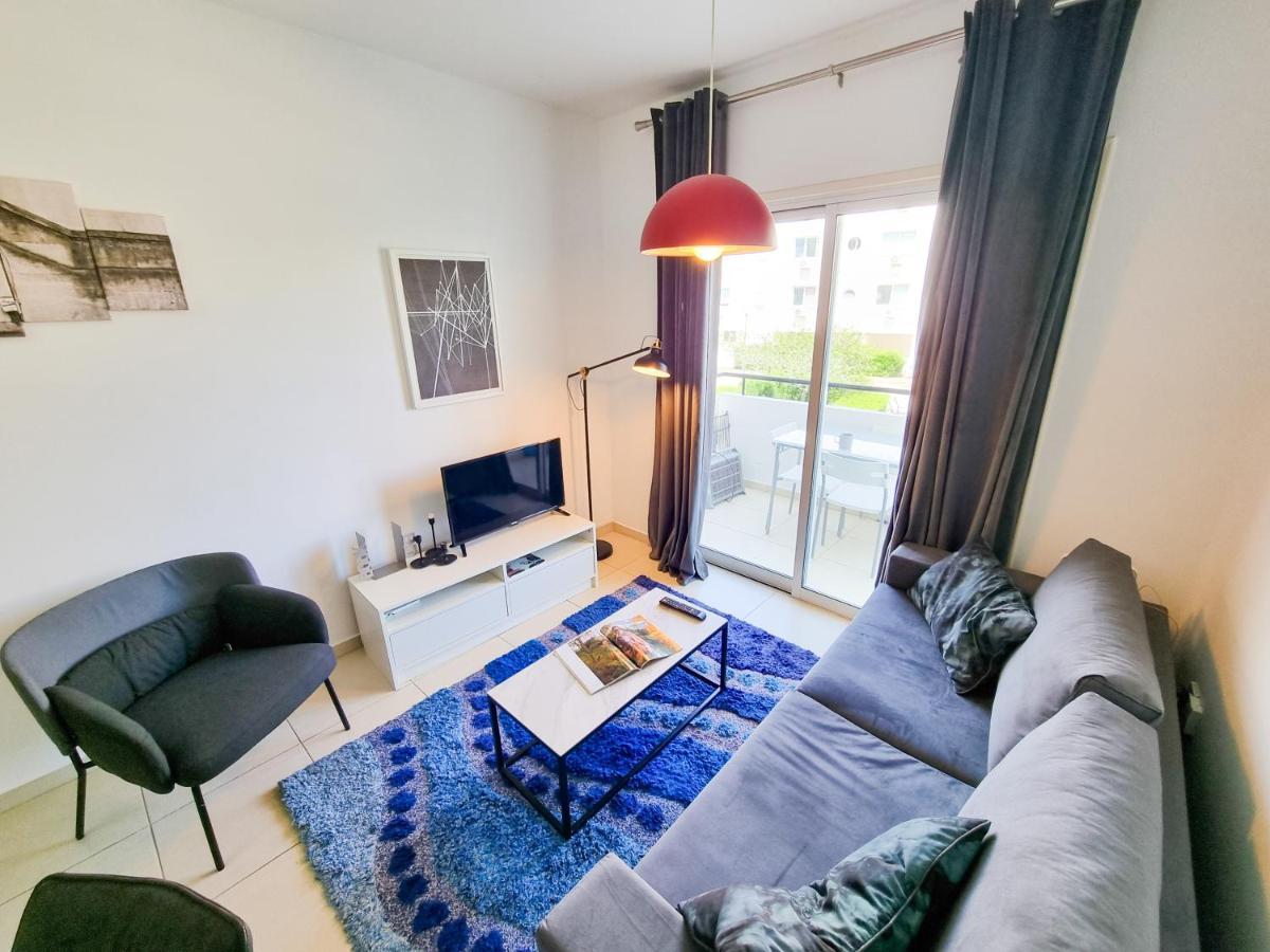 Seaside Heaven Apartment With Pool Larnaca Buitenkant foto